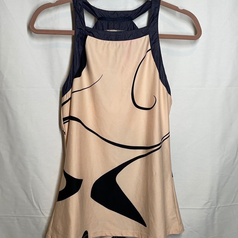 Oiselle running tank size 4